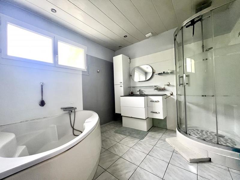 Maison - 120 m² - 4 pièces