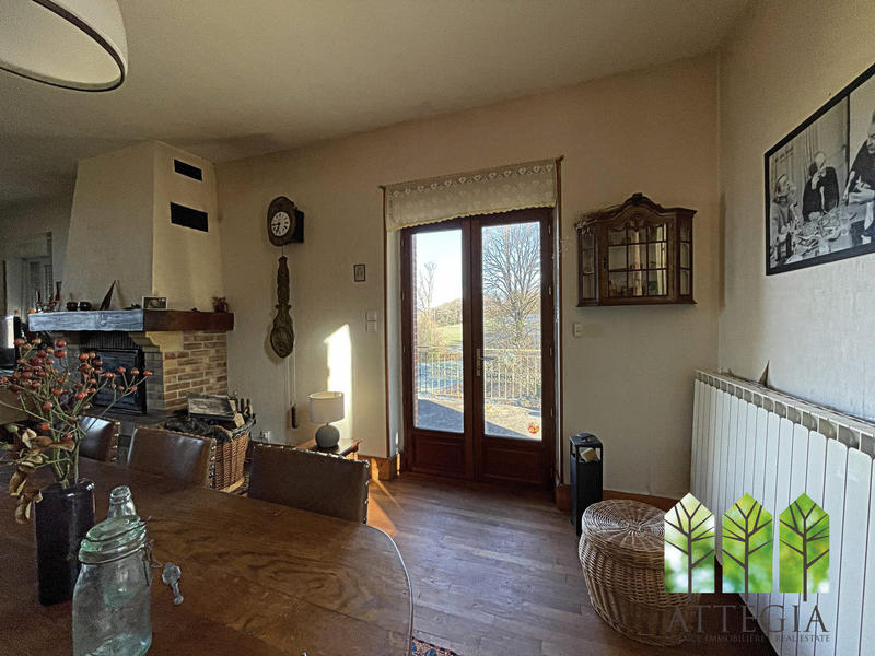 Maison - 170 m² - 6 pièces