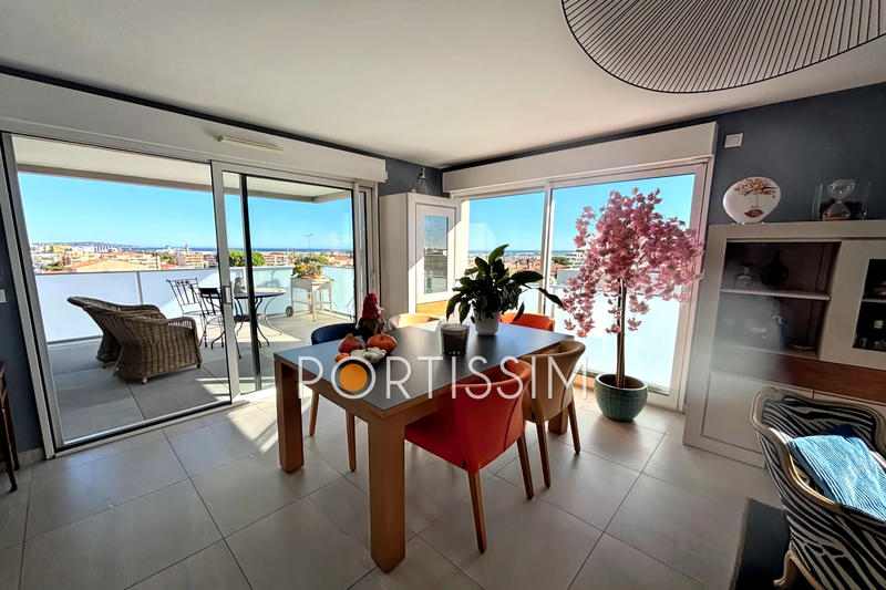 Appartement - 100 m² - 4 pièces