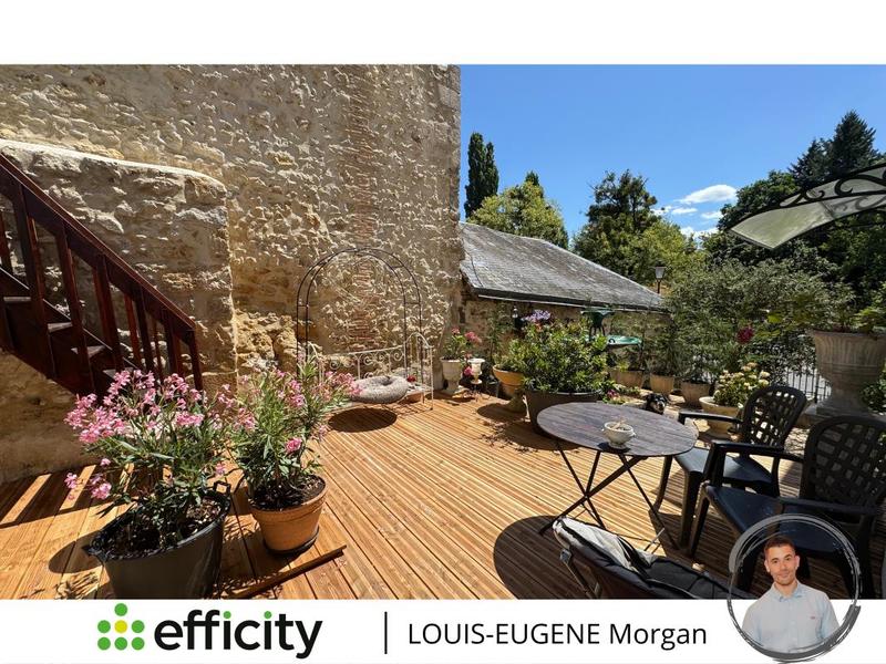 Demeure - 235 m² - 10 pièces