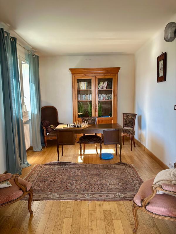 Maison - 170 m² - 9 pièces