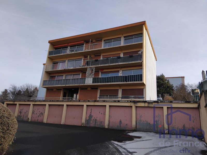 Appartement - 77 m² - 5 pièces