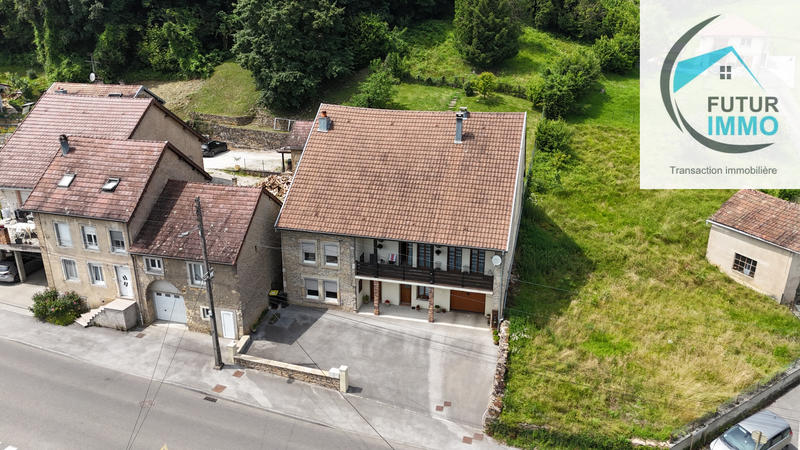 Maison - 215 m² - 8 pièces