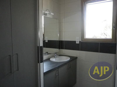 Maison - 101 m² - 4 pièces