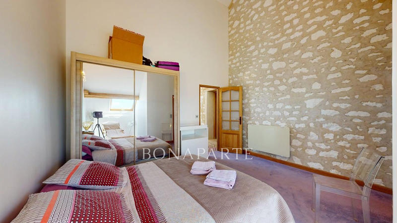 Maison - 280 m² - 7 pièces