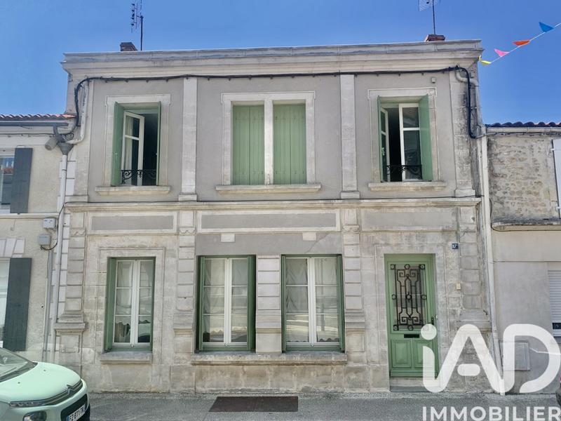 Maison - 180 m² - 5 pièces