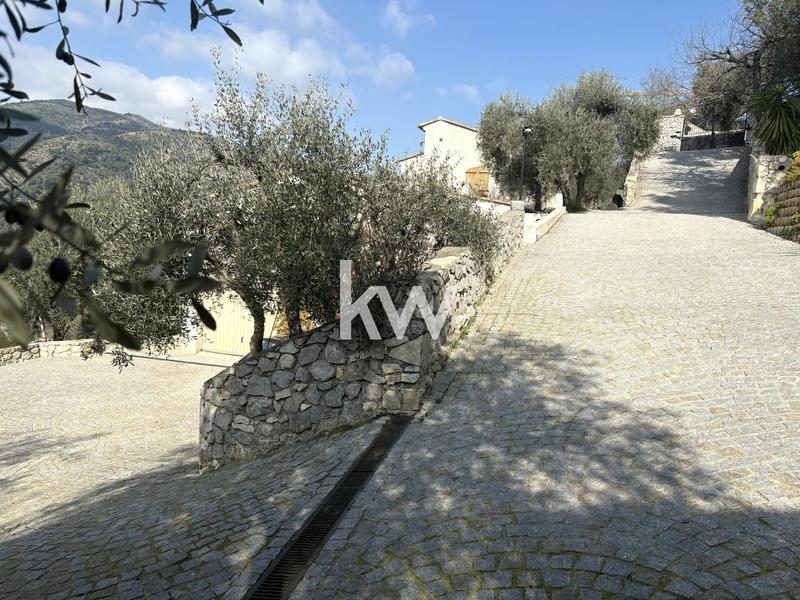 Maison traditionnelle - 140 m² - 6 pièces