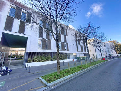 Appartement - 80 m² - 3 pièces