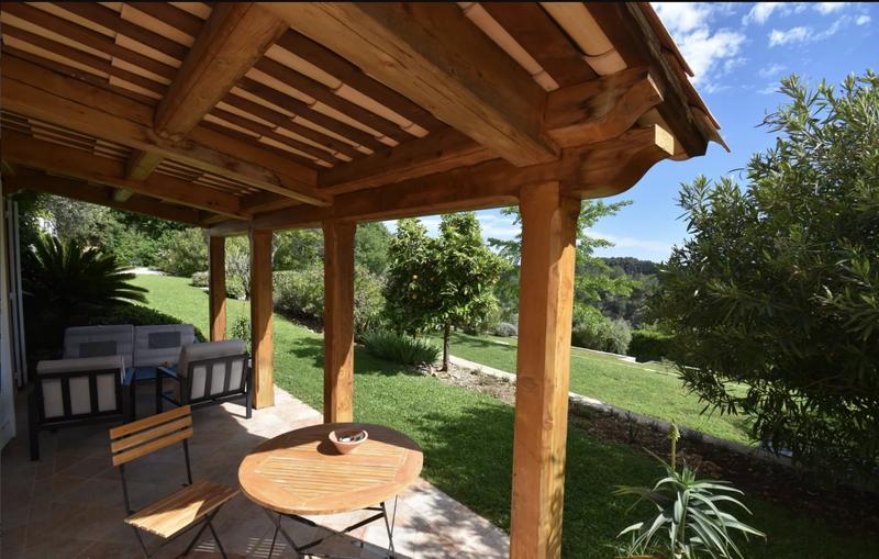 Maison - 250 m² - 7 pièces