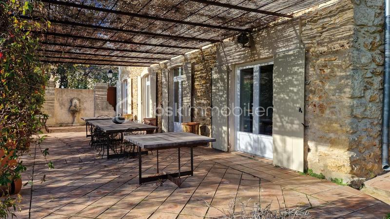 Maison de maîtres - 384 m² - 12 pièces