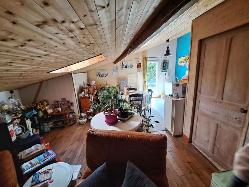 Maison traditionnelle - 163 m² - 6 pièces