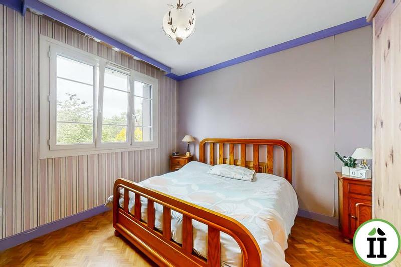 Maison ancienne - 493 m² - 8 pièces