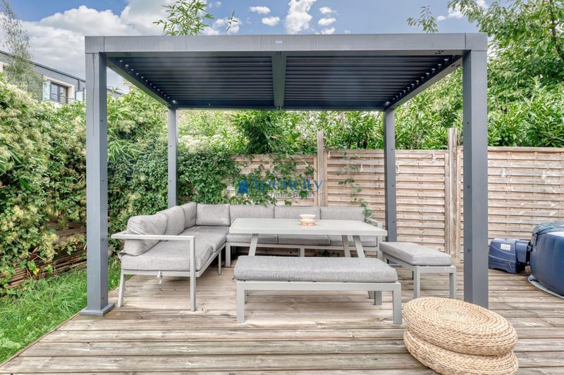 Maison - 90 m² - 5 pièces