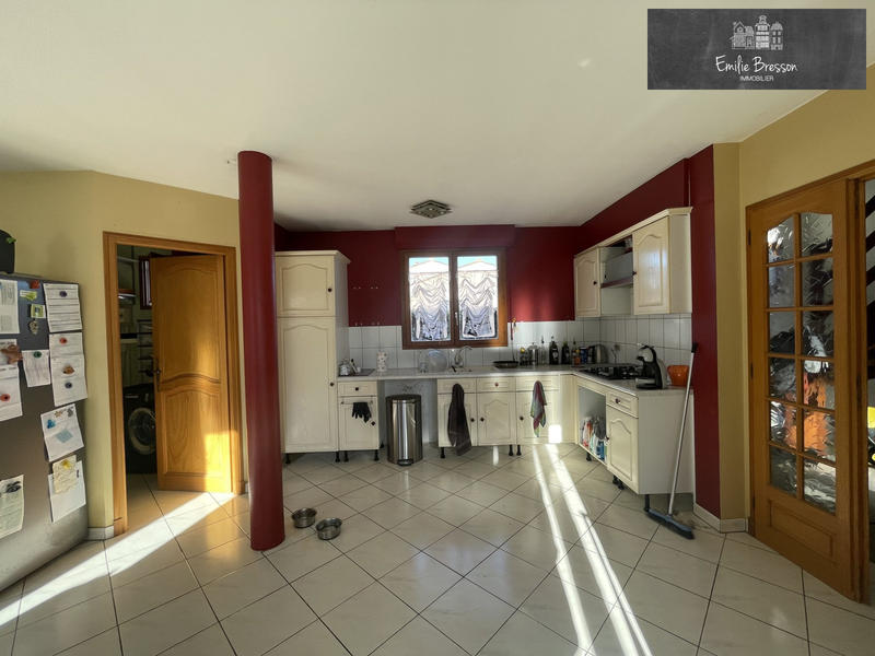 Maison - 110 m² - 4 pièces