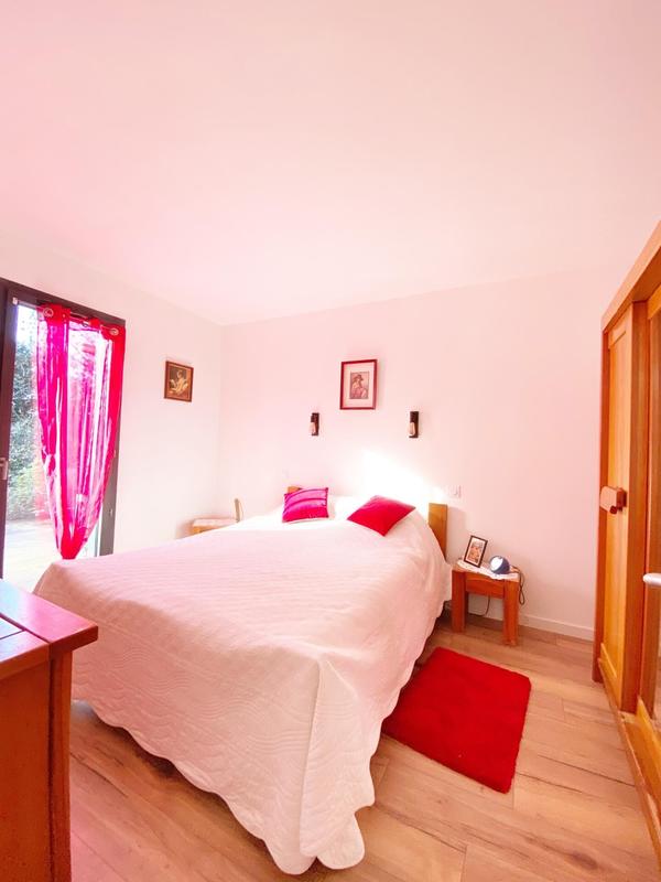 Villa - 90 m² - 5 pièces