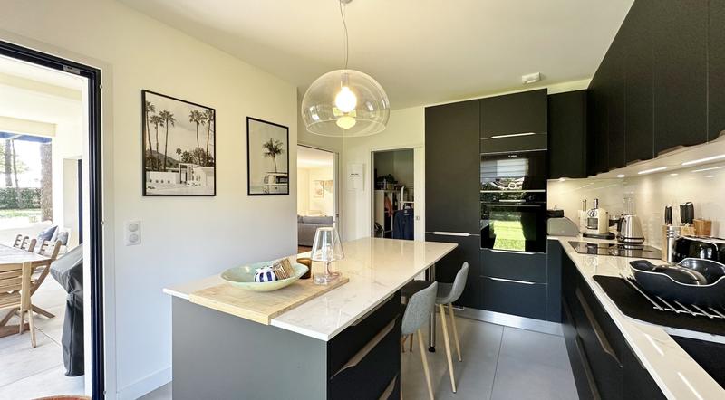 Villa - 192 m² - 6 pièces