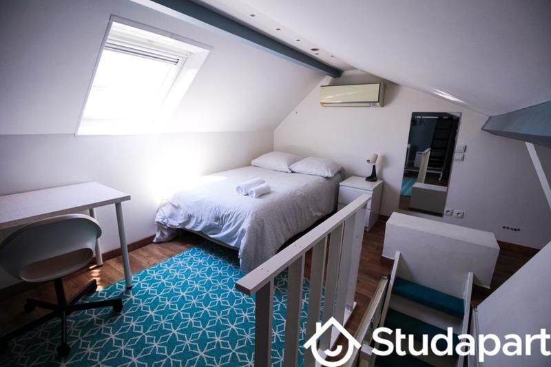 Chambre - 9 m² - 1 pièce