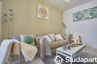 Chambre - 11 m² - 1 pièce