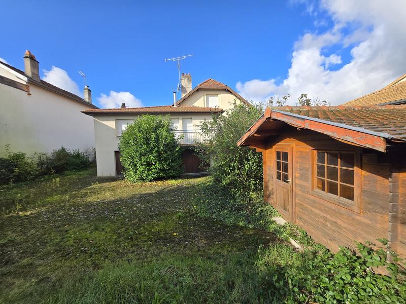 Maison - 181 m² - 7 pièces