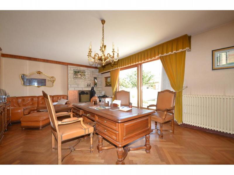 Maison - 229 m² - 6 pièces