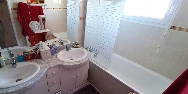 Maison - 82 m² - 5 pièces