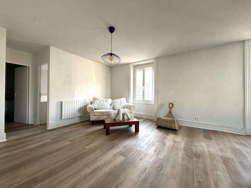 Appartement - 60 m² - 3 pièces