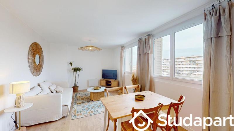 Chambre - 12 m² - 1 pièce