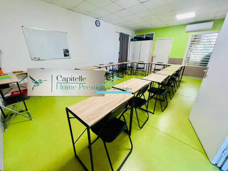 Local commercial - 260 m² - 13 pièces