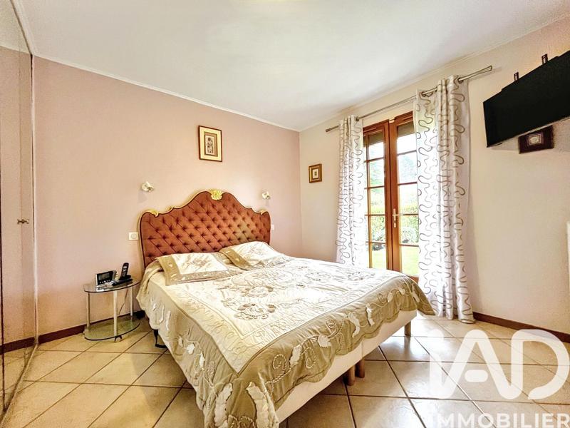 Maison - 141 m² - 7 pièces