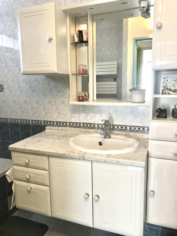 Appartement - 92 m² - 5 pièces