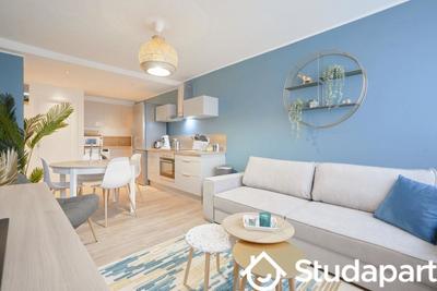 Chambre - 9 m² - 1 pièce