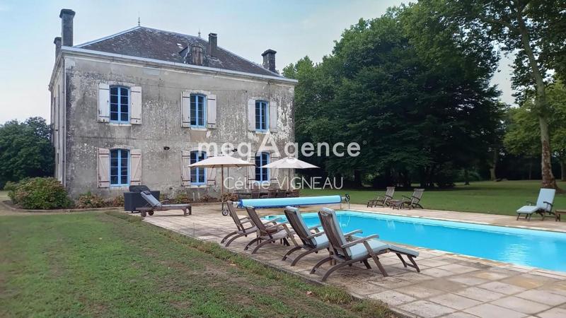 Maison de campagne - 258 m² - 9 pièces