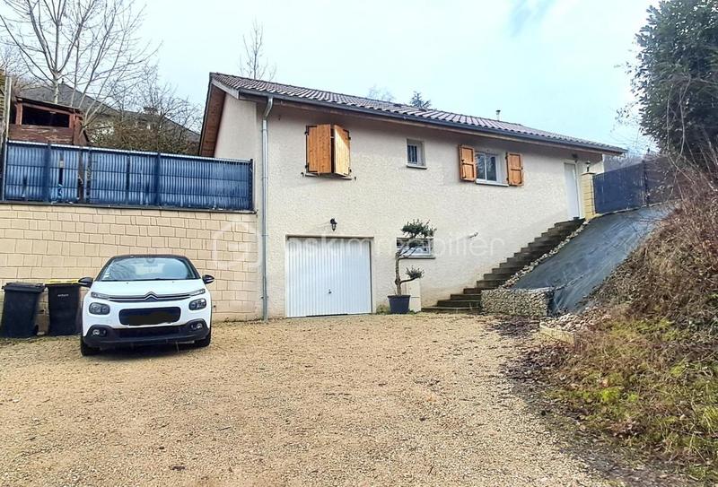 Maison - 94 m² - 4 pièces