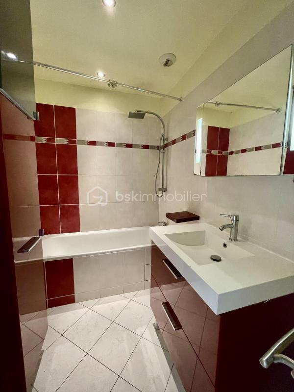 Appartement - 61 m² - 3 pièces