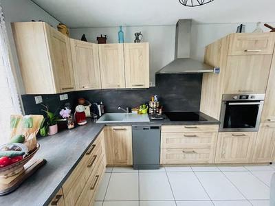 Maison - 85 m² - 6 pièces