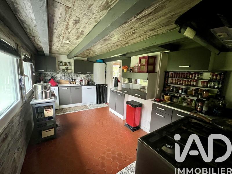 Maison - 167 m² - 9 pièces