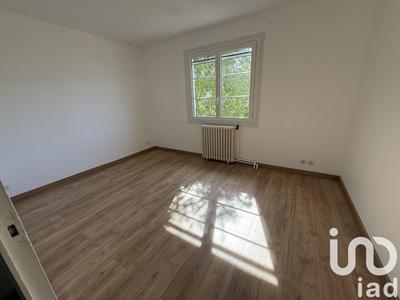 Maison - 93 m² - 5 pièces