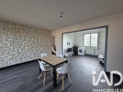 Maison - 97 m² - 4 pièces