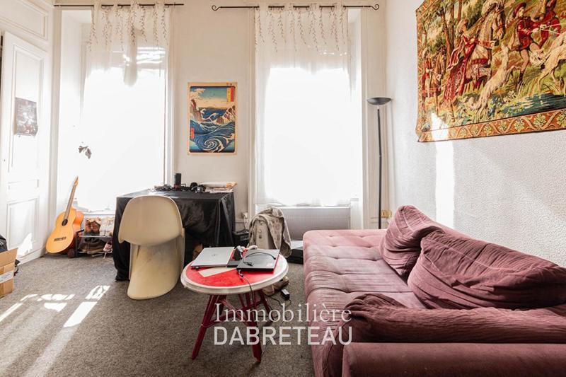 Appartement - 94 m² - 2 pièces