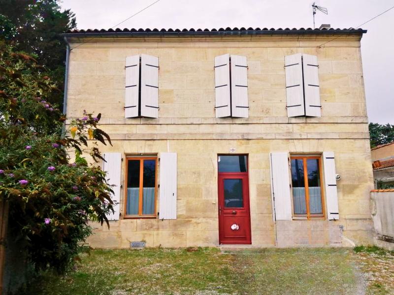 Maison - 10 m² - 4 pièces