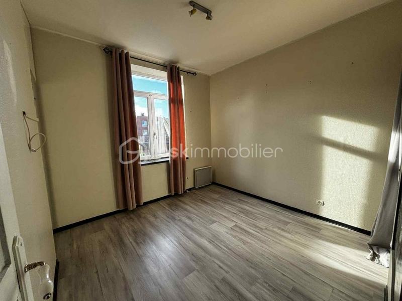 Maison - 82 m² - 5 pièces