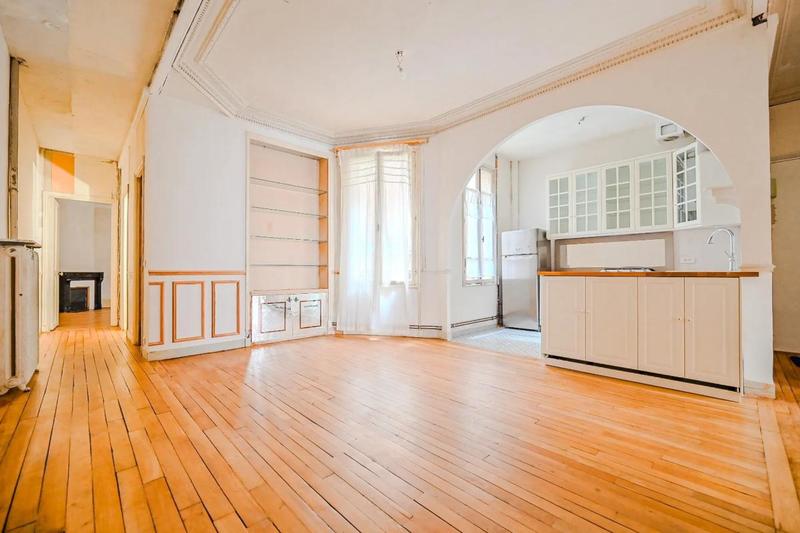 Appartement - 88 m² - 5 pièces