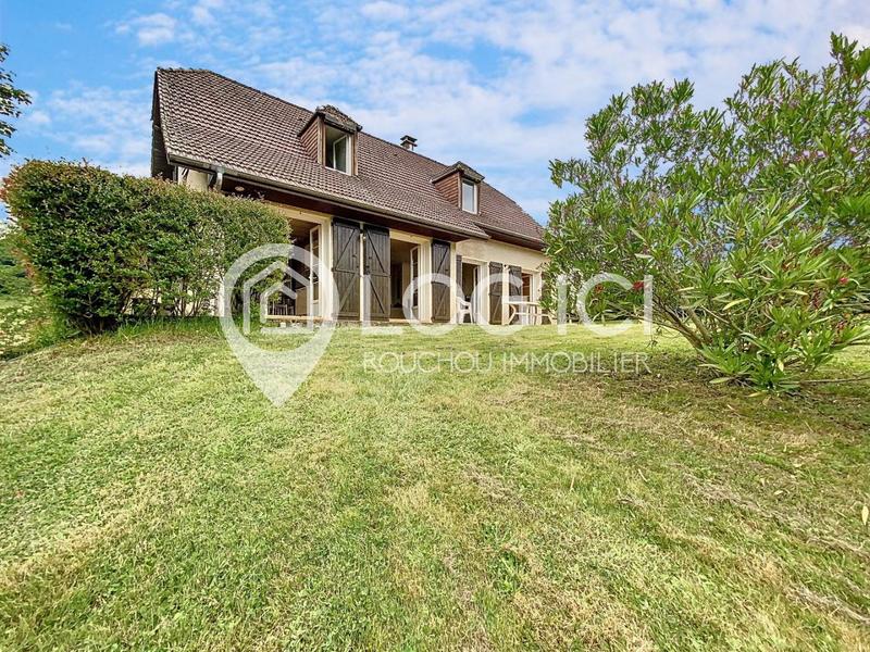 Maison - 138 m² - 6 pièces