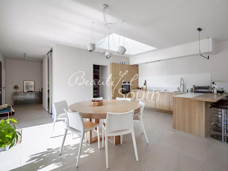 Villa - 180 m² - 4 pièces