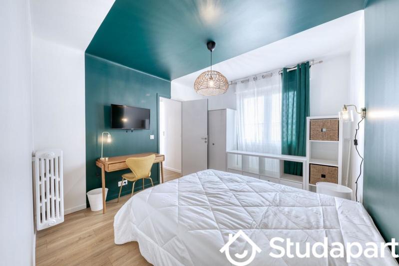 Chambre - 11 m² - 1 pièce