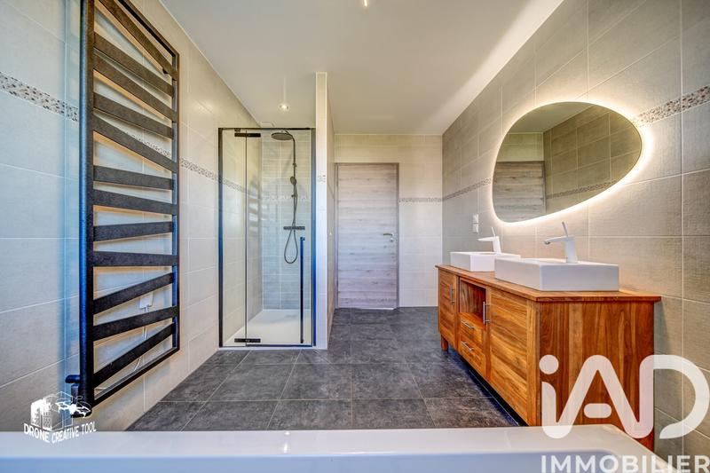 Maison - 150 m² - 7 pièces