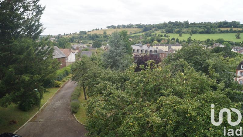 Maison - 275 m² - 13 pièces