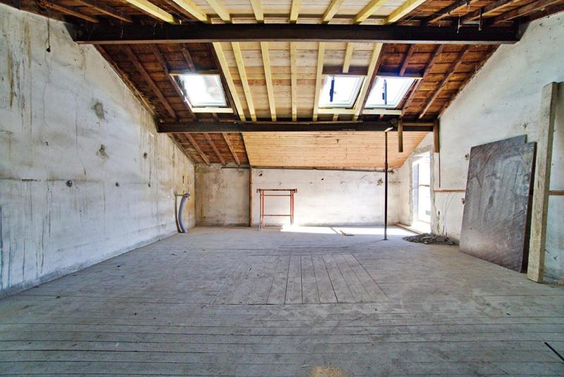 Loft - 59 m² - 2 pièces