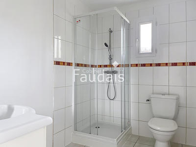 Maison - 99 m² - 5 pièces