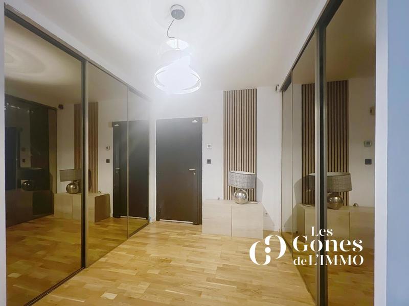 Appartement - 112 m² - 4 pièces